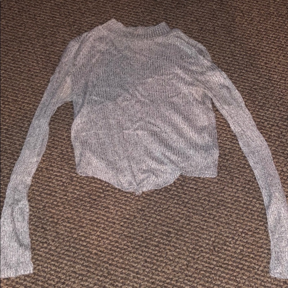 Light grey long sleeve
